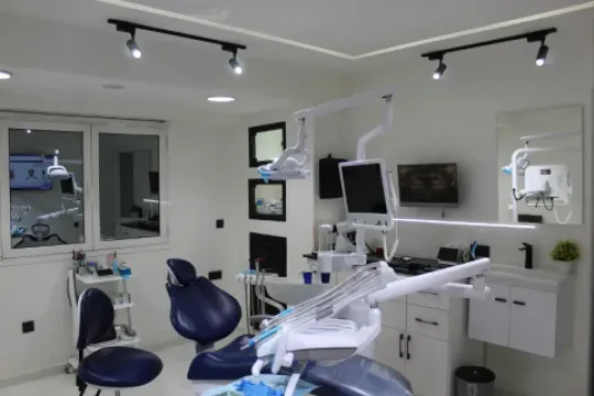 Dr Aymen Barzizoui — Chirurgien-dentiste
