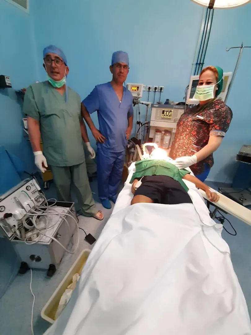 Dr Rouahi Hassan - Chirurgien-dentiste