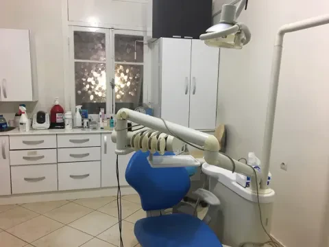 Dr Abdelhakim Jabir, Chirurgien-dentiste