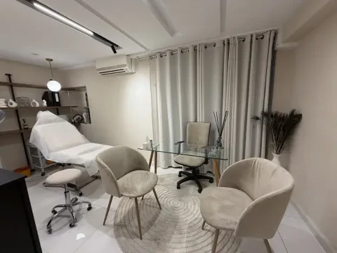 Health and Beauty Center - Chirurgien esthétique