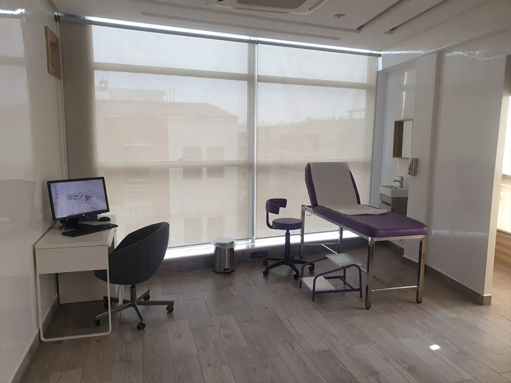 Dr Lamyae El Hamdaoui, Pneumologue et Allergologue
