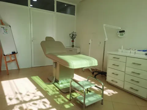 Cabinet de Dermatologie Dr Majda Askour