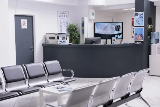Dr Issam Elqoraichi — Gynécologue