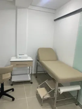Dr BOUAB Maryem - Gynécologue Obstétricien