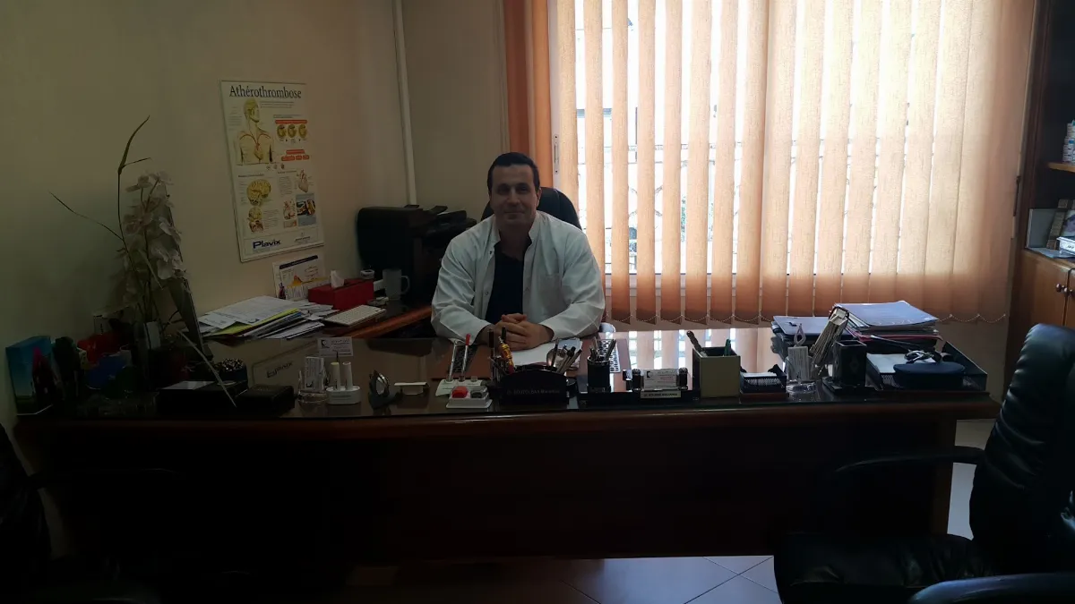 Dr Bouzoubaa