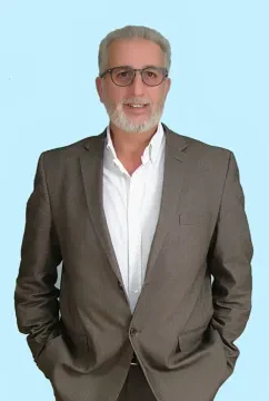 Dr Aziz Harradi — Ophtalmologue