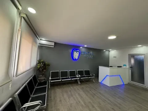 د. طلحة هشام - طبيب الأسنان