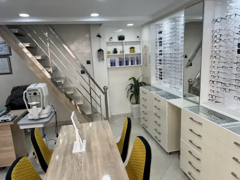 Galaxy Settat Optic, Opticien