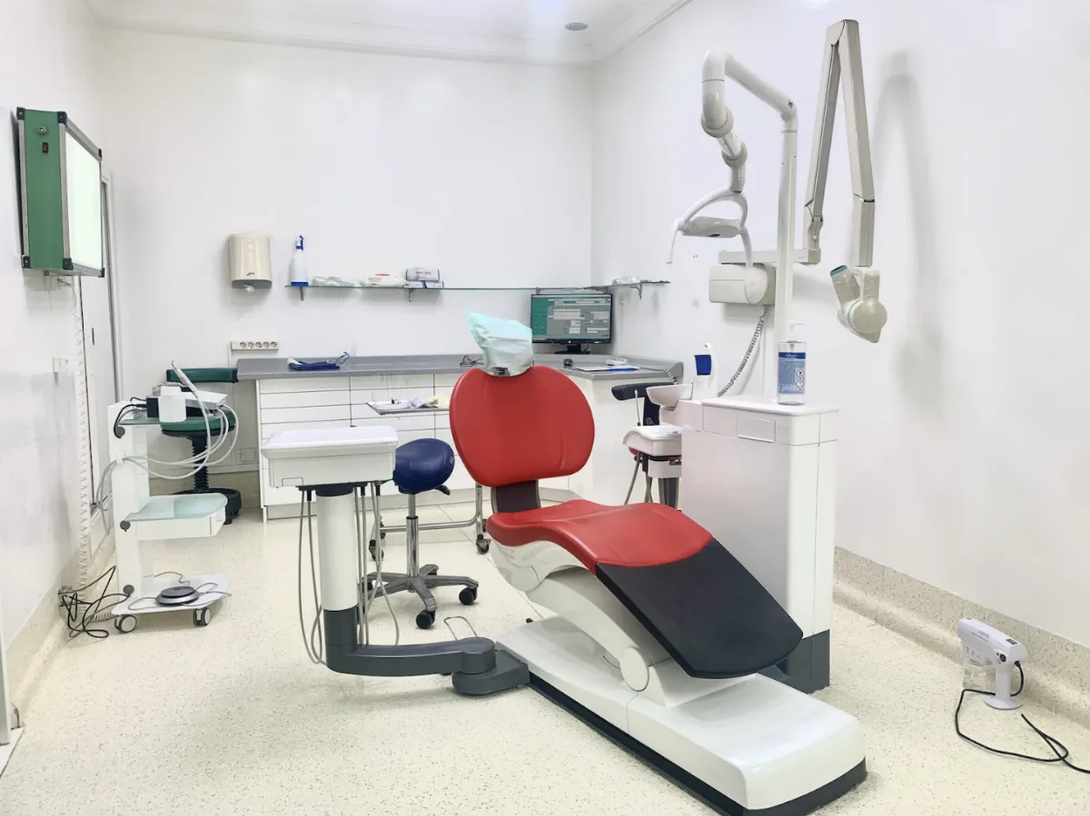 Dr Doghmi Mounir — Chirurgien-dentiste