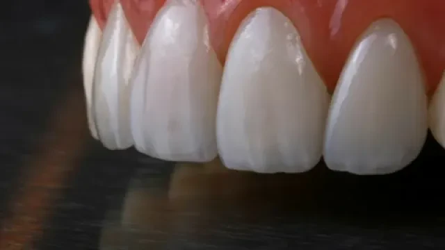 Dr Taleb Abdelilah - Chirurgien-dentiste