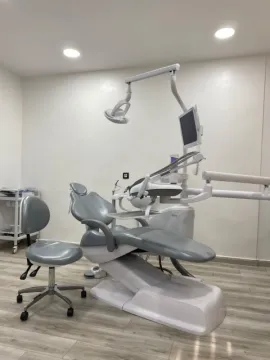 Dr Kebabi Hajar