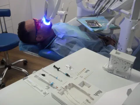 Centre dentaire Smile Experts - Dr Bouchama Adil