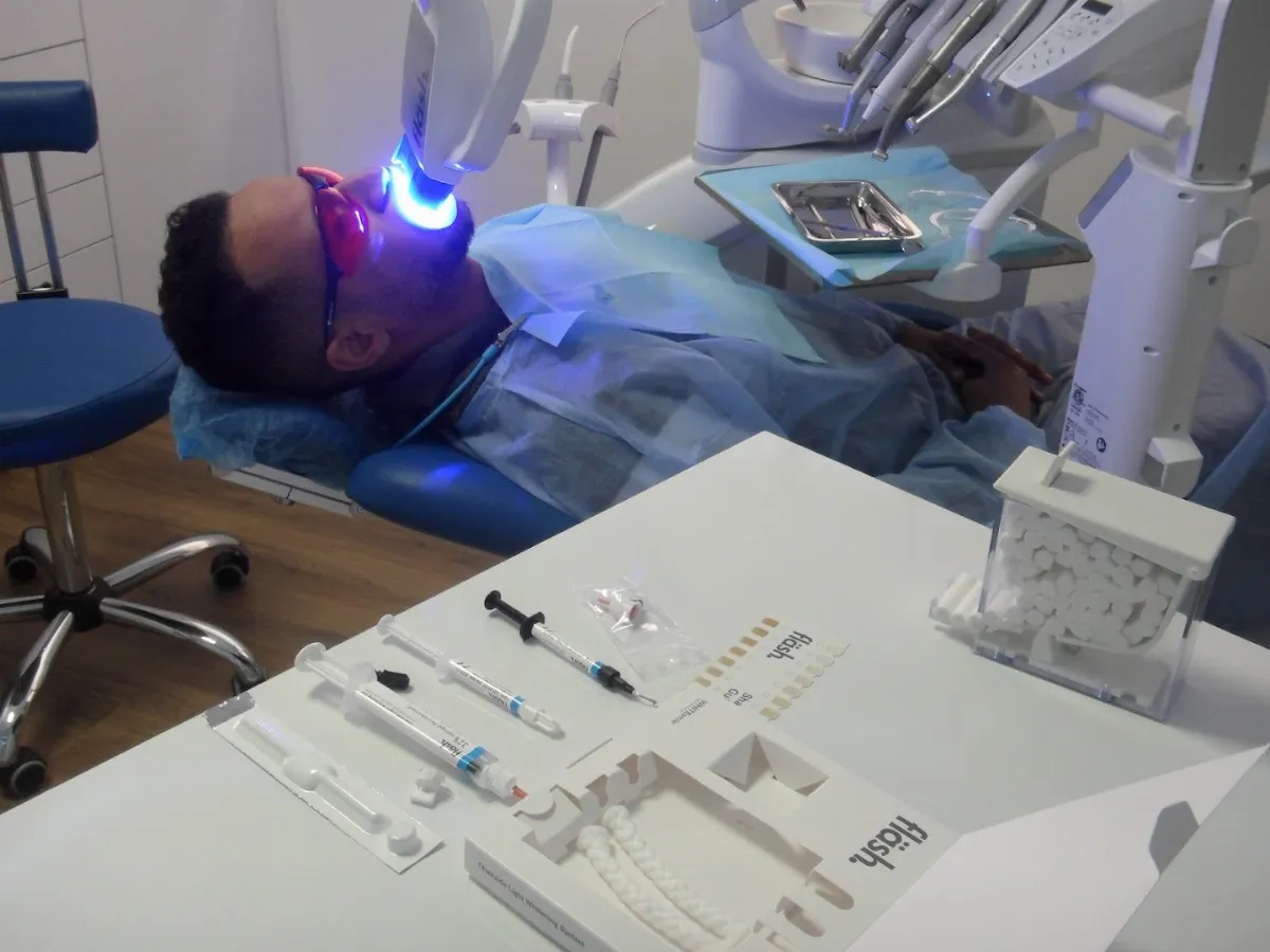 Centre dentaire Smile Experts - Dr Bouchama Adil