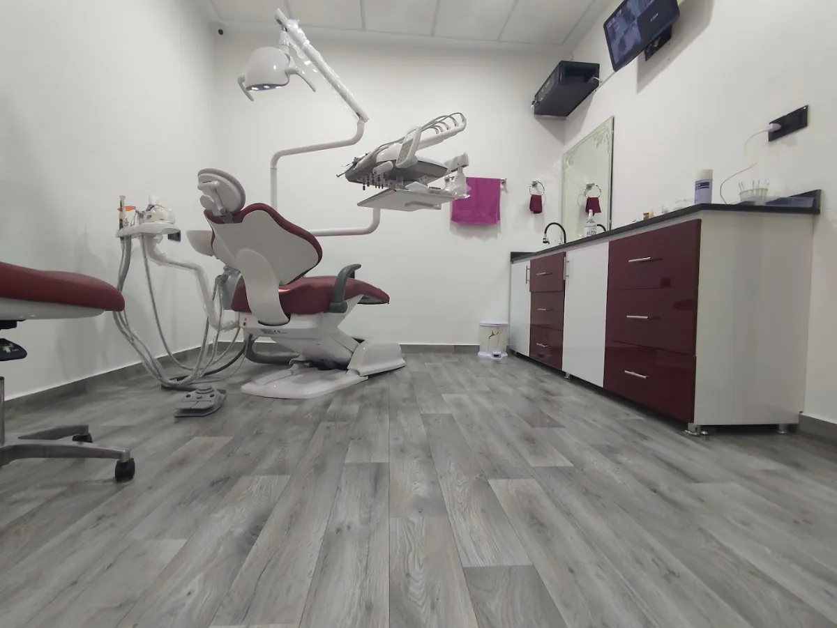 Dr Redouane Jamai, Chirurgien-dentiste