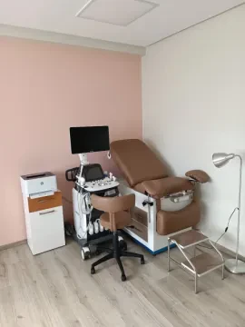 Dr Meriem Serraj Andaloussi, Gynécologue