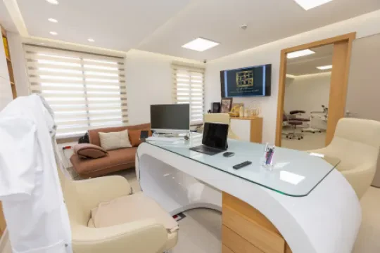 Dr Ahmed Guennoun - Gynécologue