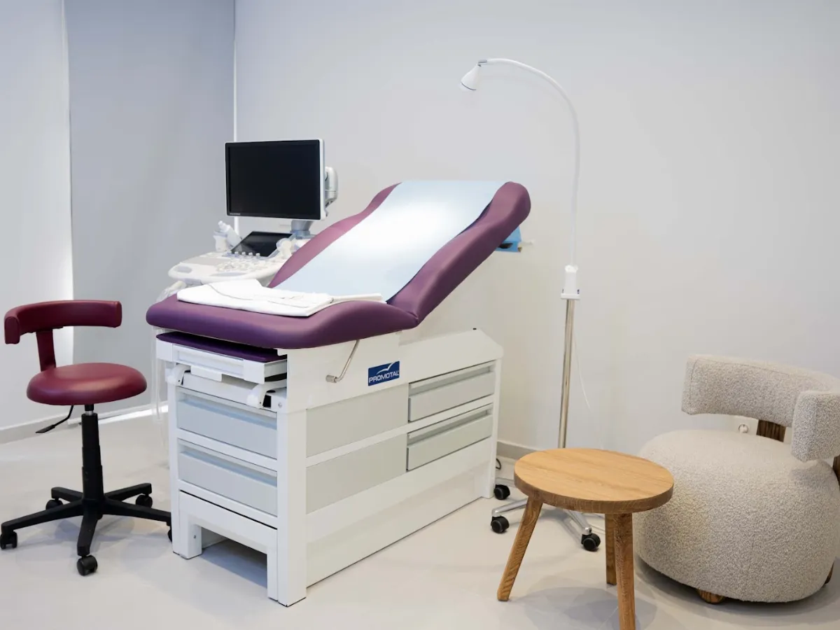 Dr Yacoubi Khebiza Sara - Gynécologue - Obstétricienne