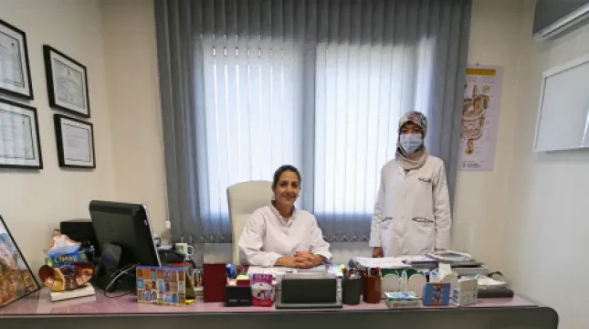 Dr Benkirane Oumaïma - Hépato-gastro-entérologue