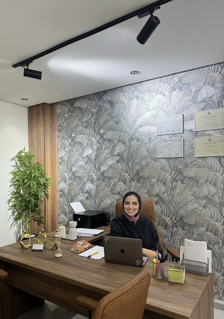 Hajar Dany, Psychologue clinicienne et psychothérapeute