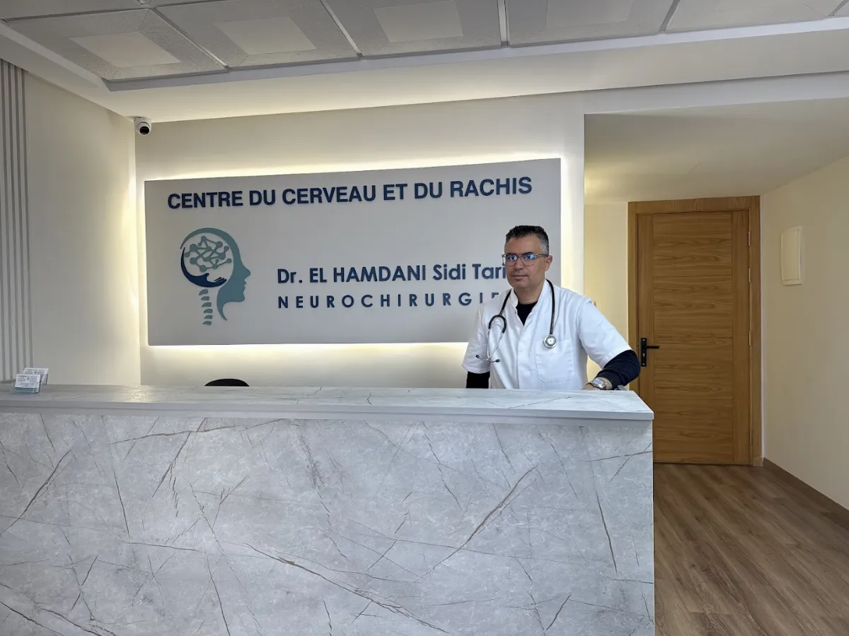 Dr El Hamdani Sidi Tarik — Neurochirurgien