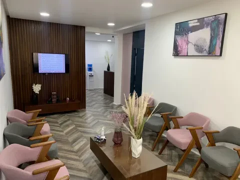 Dr Azmani Nidal