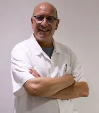Professeur Abdelaziz Aichane — Pneumologue et Allergologue