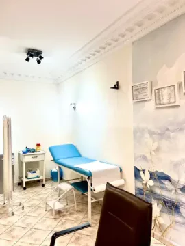 Dr Hind Bakkal - Pneumologue
