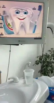 Dr Fayçal Benzekri, Chirurgien-dentiste