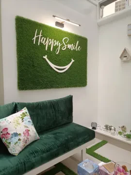 Dr Aiman Azouagh, Chirurgien-dentiste