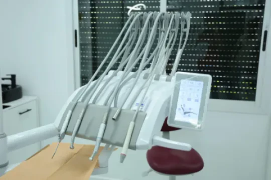 مركز طب الأسنان هروشي