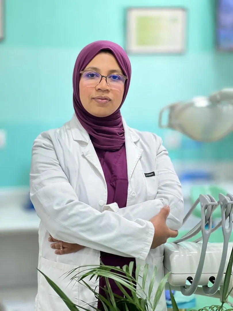 مركز أداريسا لطب الأسنان - د. أمباري منى