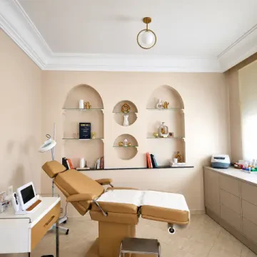 Dr. El KISSOUNI Asmaa - Spécialiste en dermatologie-vénéréologie et médecine esthétique