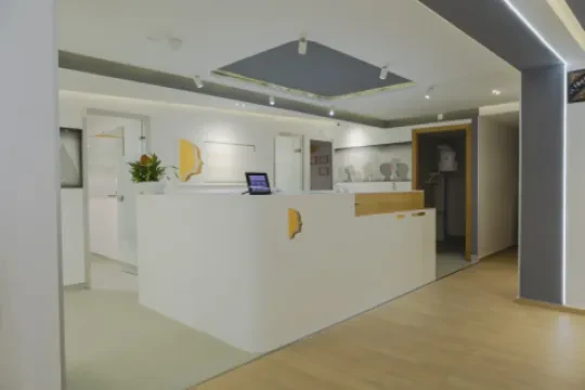 Dr Ben Malek Mehdi - Orthodontiste