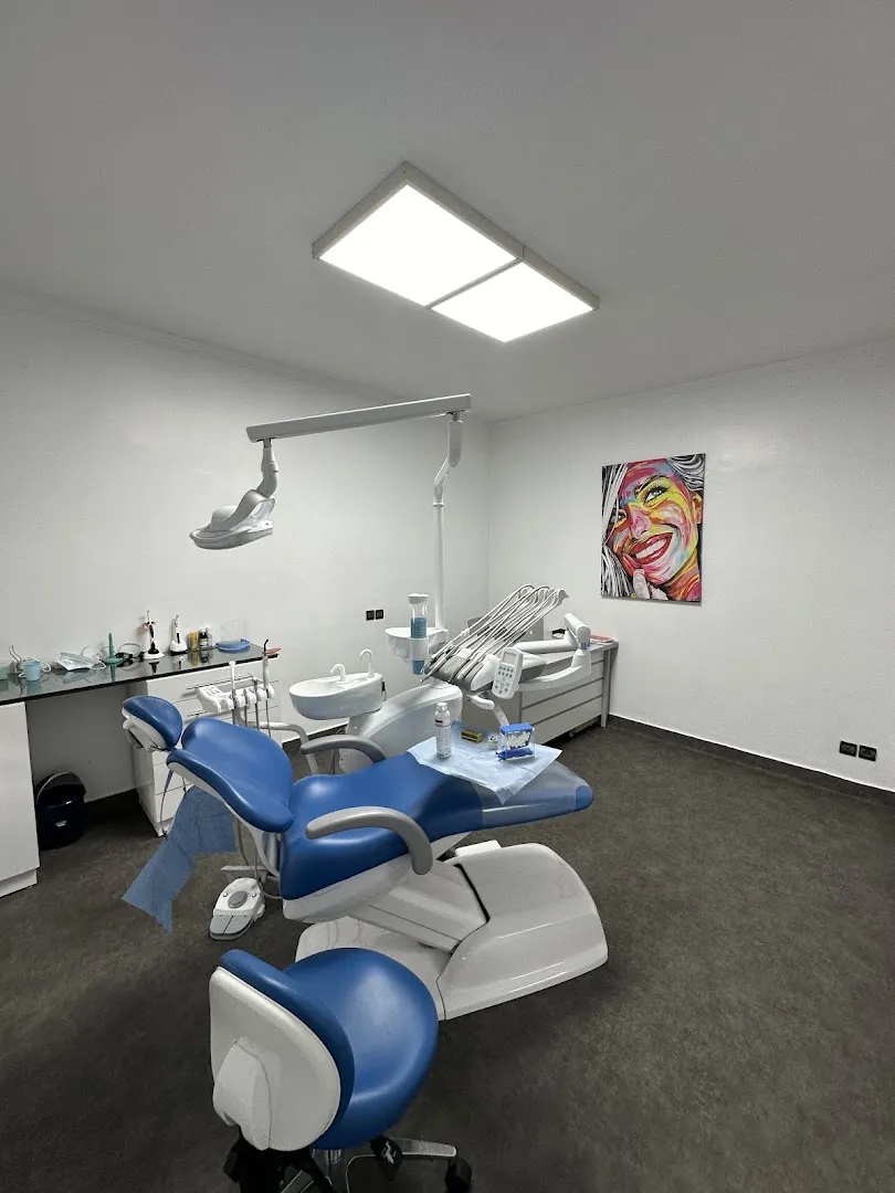 Centre dentaire Alqarya - Dr Rahmouni Charafeddine, Dr Elazouzi Mohamed