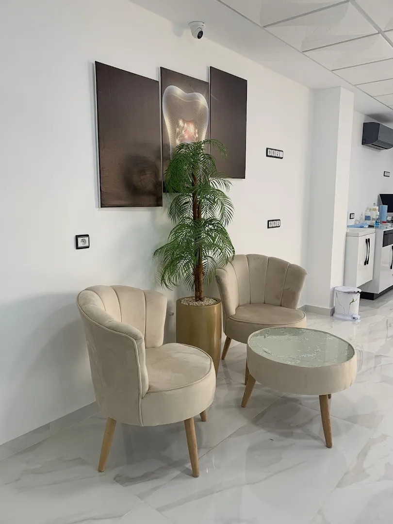 Dr Zakaria Corty - Chirurgien-dentiste