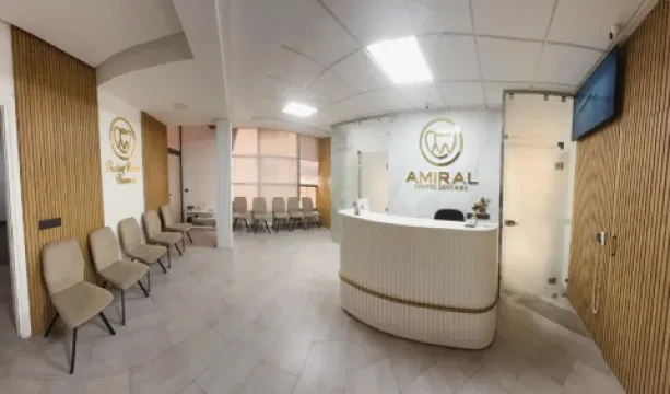 Centre Dentaire AMIRAL – Dr Naoual HASNAOUI