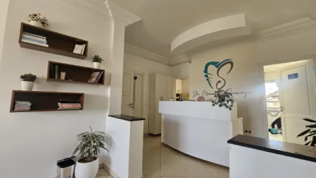 Dr Soumaya Mounazil - Chirurgienne dentiste, orthodontiste et implantologiste
