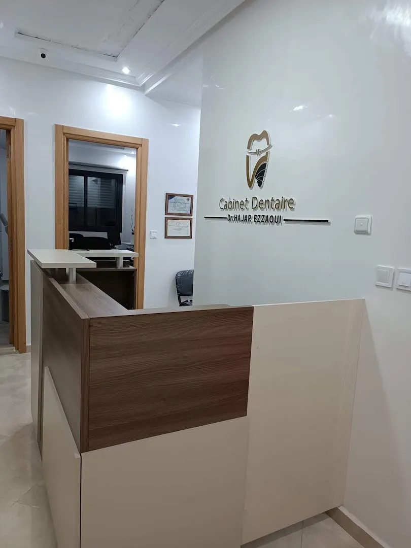Dr. Ezzaoui Hajar — Dentiste