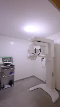 Dr Sami Kandil
