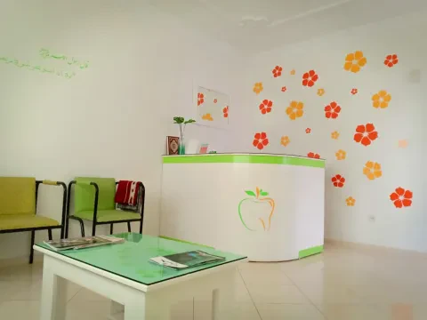 Dr Hasna AMECHMACHI - Chirurgien Dentiste, Orthodontiste