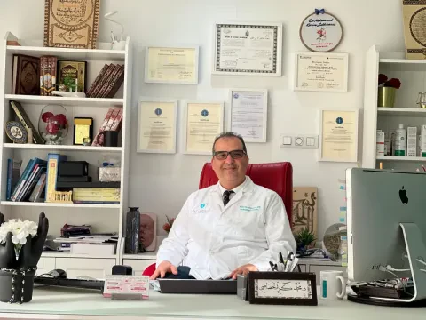 Dr Karim Lakhssassi - Dermatologue à Fès