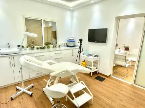 Cabinet de Dermatologie Dr. Intissar Ait Ouakrouch