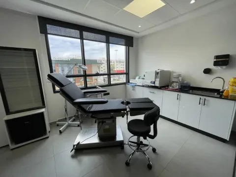 Dr Asmaa Sqalli ép Ouazzani - Dermatologue