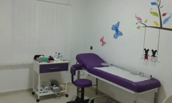 Dr Naanaa Imane