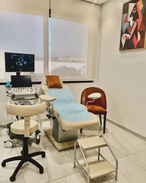 Dr Rajaa El Qasseh - Gynécologue