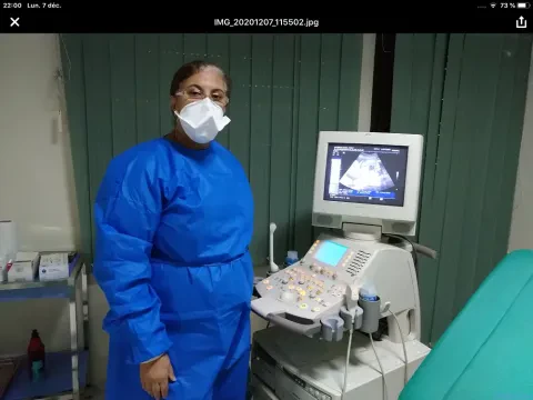د. زروال سامية، طبيبة النساء