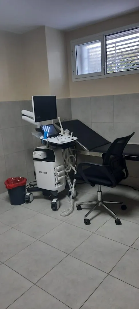 Dr Kader Yettefti Fadia - Gynécologue