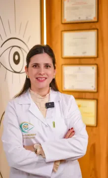Dr Najoua El Moubarik - Ophtalmologue