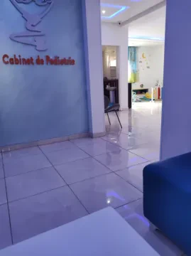 Dr Asmae Ennajdi, Pédiatre