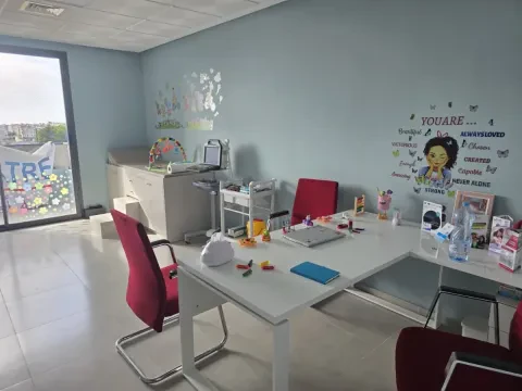 Dr Amal Tbatou - Pédiatre